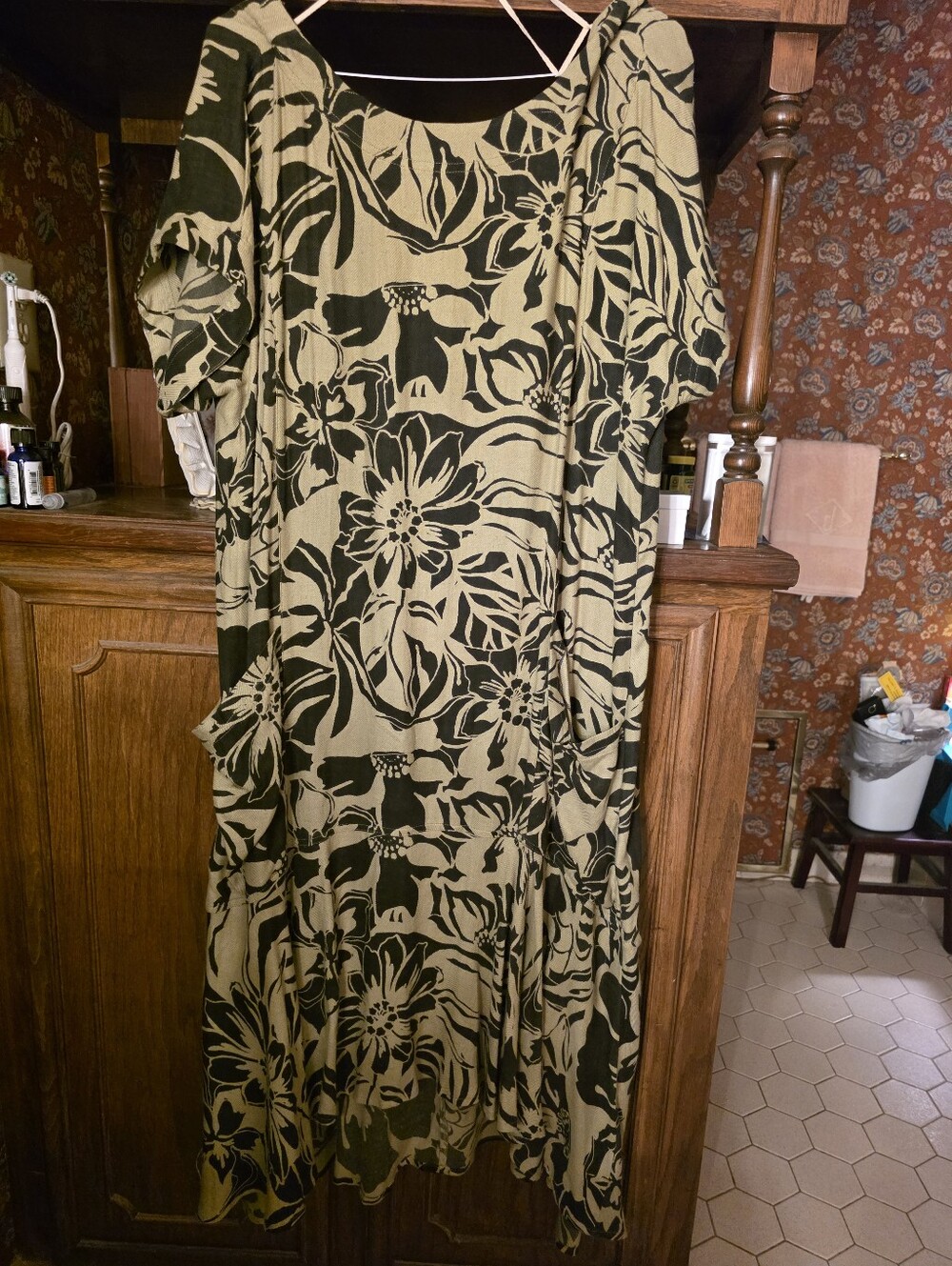 Free People Large Women’s Floral Scoop-Neck Dress in Olive and Black